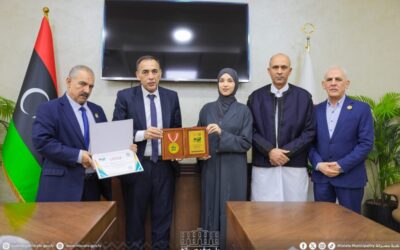 تكريم الطالبة نسرين أبولويفة